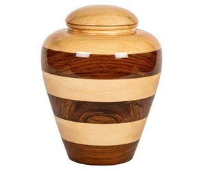 Urne funéraire élégante en bois naturel clair avec texture de grain doux, design moderne pour la maison - Product Image 6