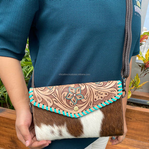 Nueva cartera cruzada de cuero con pelo en la mano para mujer, bolso de mano de cuero genuino occidental, bolso de mano de viaje Floral con correa - Product Image 2