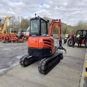 Mini-excavatrice Kubota compacte avec une efficacité hydraulique élevée, un moteur fiable et une excellente capacité d'excavation - Product Image 4