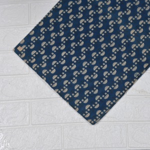 Tissu en coton indigo biologique fait main, style Kalamkari, avec imprimé floral, pour Kurtis, robes, coussins, draps de lit - Product Image 3
