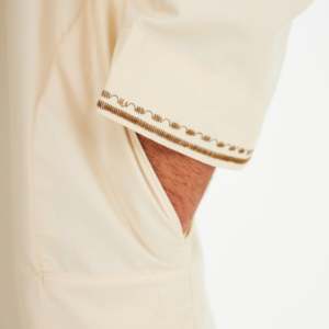 Jubba Árabe para Hombre, Thobe Islámico Tradicional de Manga Larga, 100% Poliéster, Personalizable, Diseñado para un Look Modesto - Product Image 2