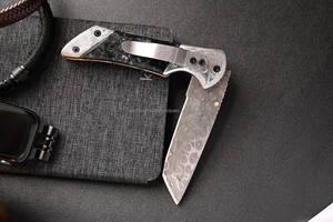 Couteau de poche pliant EDC pour l'extérieur avec logo personnalisé et verrouillage de la doublure Fourniture d'usine en acier damas forgé à la main pour le camping - Product Image 3