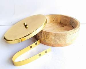 Boîte à roti en bois de qualité supérieure avec rangement artisanal pour chapati en bois de Sheesham naturel – Fournisseur en gros pour cuisine et table à manger - Product Image 4