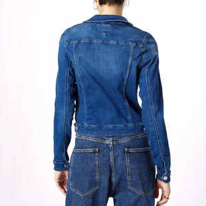 Veste en jean personnalisée pour femme, en denim extensible bleu, fabriquée au Pakistan, haute qualité, col rabattu - Product Image 2