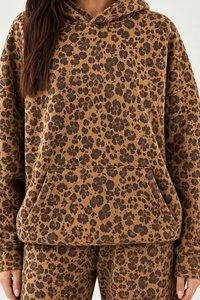 Ensemble de survêtement 2 pièces original imprimé léopard pour femme – Hoodie premium et pantalon de jogging décontracté à jambe large pour femme - Product Image 5