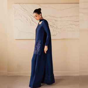 Vestido Farshi de Seda de Diseñador Pakistaní, Lavable y Transpirable, para Mujer, Última Colección Eid, Venta Especial, Estilo Casual y Natural - Product Image 3