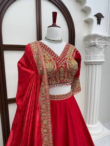 Red <b>Bollywood</b> Style Lehenga Set Embroidered Indian Pakistani <b>Outfit</b> Banarasi Style Wedding Festival Wear - Product Image 3