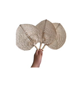 Abanico de mano de bambú 100% Abanico de hoja de palma natural Decoración de fiesta de boda hecha a mano de Vietnam - Product Image 5