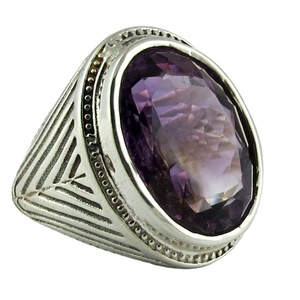Anillos de Plata de Ley 925 con Amatista Púrpura Ovalada, Joyería de Plata con un Toque de Corazón, Plata de Ley 925 con Piedras Preciosas - Product Image 1