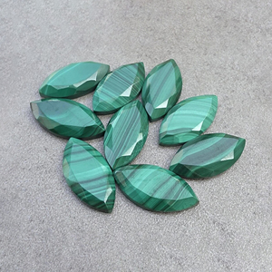 Pierre précieuse en malachite véritable, taillée en tablette, calibrée, à dos plat |   Pierre en forme de marquise pour la fabrication de bijoux, toutes tailles disponibles - Product Image 5