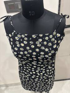 Premium Women's Floral Print Black Color Crop <b>Top</b> Sleeveless Strap Square Neck Back <b>Chain</b> Casual Summer Beach Party Wear <b>Top</b> - Product Image 4