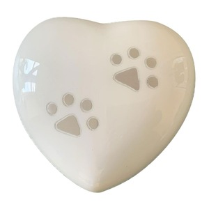 Urna funeraria blanca en forma de corazón para cenizas de adultos, recuerdo con acabado de mármol blanco, hermosa urna en forma de corazón para cenizas humanas de adultos. - Product Image 5