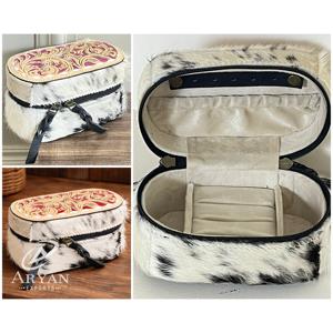Boîte à bijoux ovale en cuir artisanal de luxe, étui de voyage personnalisé en cuir de vachette avec fermeture éclair, solution de rangement élégante - Product Image 1