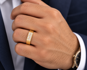 Anillo de boda de oro amarillo macizo de 14k con diamantes redondos de talla brillante, engaste de canal, clásico, unisex. - Product Image 4