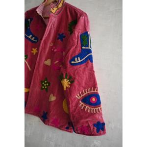 เสื้อแจ็คเก็ตผ้ากำมะหยี่ปักลายดอกไม้ ทำมือ เป็นมิตรกับสิ่งแวดล้อม แห้งเร็ว ระบายอากาศได้ดี สไตล์โบฮีเมียน วินเทจ ลายชนเผ่า สำหรับผู้หญิง ฤดูหนาว - Product Image 3