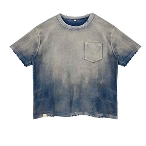 เสื้อยืดคอกลมแขนสั้นทรงโอเวอร์ไซส์สไตล์วินเทจสำหรับผู้ชาย ลวดลายโลโก้แบบกำหนดเอง ดีไซน์สุดฮิต ผ้าฟอกสีและทำให้ดูเก่าแบบมีสไตล์ - Product Image 1