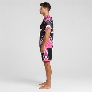 Kit d'équipe sportive haut de gamme avec tissu polyester respirant, construction confortable et mouvements flexibles pour le football - Product Image 6