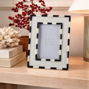 กรอบรูปไม้ทำมือสุดหรู พร้อมดีไซน์เรซิ่น สำหรับตกแต่งบ้านและเป็นของขวัญ - Product Image 1