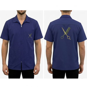 Chaqueta de Barbero para Hombre, 220 GSM, Polialgodón, Azul Marino, Cierre Frontal con Cremallera, Logotipo Bordado Personalizado, Ropa de Trabajo para Salón, Transferencia Térmica - Product Image 1