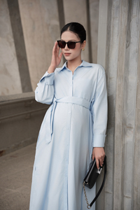 Robe chemise midi décontractée d'été pour le bureau, manches longues, minimaliste, respirante, en popeline 100% coton prélavé aux enzymes, boutonnée devant - Product Image 5