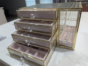 Organisateur de bijoux élégant en verre, boîte de rangement décorative, boîte à bijoux en verre avec couvercle à charnière, organisateur haut de gamme - Product Image 4