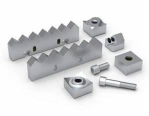 Cuchillas de Trituradora Ultra Resistentes al Desgaste, Tratadas al Vacío con Calor, 58-62 HRC, para Reciclaje de Película Plástica Abrasiva y Polímero Relleno de Vidrio - Product Image 1