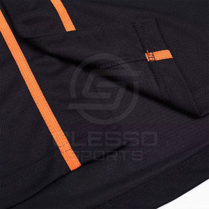 Camiseta de béisbol para hombre, tela cómoda, ajuste ideal para entrenamiento y uso en el día del partido, con diseño duradero y estilo moderno. - Product Image 5