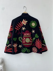 Chaqueta de terciopelo azul marino estilo bohemio con intrincados bordados florales y de hojas Suzani, ropa de otoño para mujer - Product Image 3