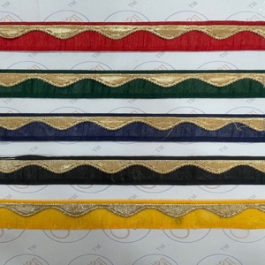 Dentelle dorée de haute qualité, idéale pour les bordures de sari, les lehenga, la confection de robes et la décoration de chaussures. - Product Image 1