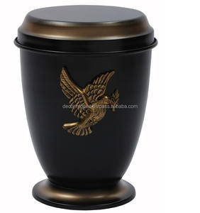 Urne funéraire moderne en laiton et métal pour adultes avec finition rouge et étain, vase de table de haute qualité pour la décoration intérieure et les services funéraires - Product Image 6