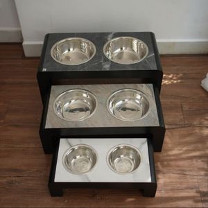 ODM OEM Comedero Doble para Mascotas de Acero Inoxidable Reforzado, Ecológico e Impermeable, para Perros y Gatos, con Tapa de Madera y Marco de Metal Negro - Product Image 4