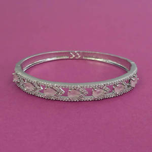 ผู้ส่งออกเครื่องประดับเทียมในอินเดีย คิวบิกเซอร์โคเนีย กำไลแบบเปิดได้ ชุบโรเดียม 444050 - Product Image 6