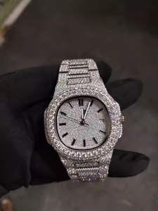 Montre à Quartz Premium Moderne pour Homme avec Diamants Moissanite, Montre-Bracelet Homme Élégante et de Designer, Montre à Quartz avec Diamants Moissanite - Product Image 4