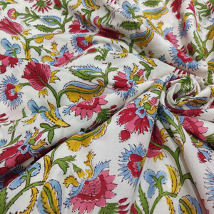Tela de Algodón Estampada a Mano con Motivos Florales en Azul Índigo y Dorado Azafrán por Metro para Costura, Manualidades y Decoración del Hogar - Product Image 6