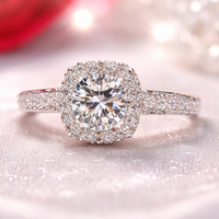 Nouvelle bague de fiançailles de luxe haut de gamme en argent sterling plaqué or, ornée de diamants synthétiques cultivés en laboratoire, best-seller