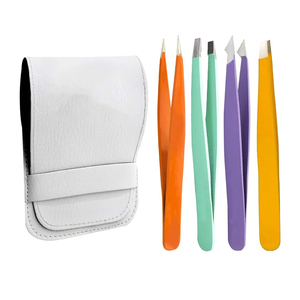 Pinces à épiler professionnelles en acier inoxydable pour extensions de cils, fournitures pour salons de beauté, fabriquées au Pakistan - Product Image 1