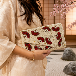 Pochette perlée faite main thème Japon, sac de soirée personnalisé pour femme avec perles de rocaille, design éventail traditionnel, sac à main tendance de créateur - Product Image 1
