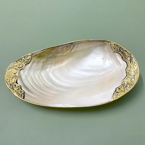 Cuchara Glam Shell de Nácar Plateada, Ecológica, de Lujo, con Acabado Espejo, Duradera, Diseño Vintage - Product Image 3