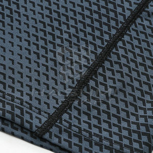 Durable Stretch Athletic Training Wear <b>Compression</b> <b>Shirt</b> With Breathable Fabric Moisture Control For Gym Exercise - Product Image 6