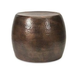 Table basse en métal martelé finition bronze antique, style industriel, finition antique, fabrication artisanale, meubles de salon - Product Image 3
