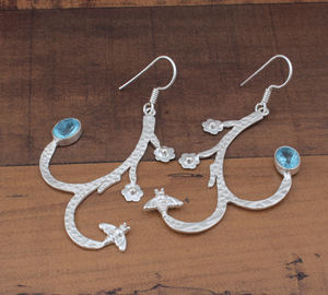 Boucles d'oreilles pendantes élégantes en argent sterling 925 plaqué argent avec pierre précieuse topaze bleue naturelle, bijoux de luxe pour femmes, mariage et fête - Product Image 1