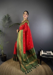 Sari en soie Banarasi de qualité supérieure, sari de soirée de créateur avec tissage Zari riche, sari ethnique traditionnel pour mariage, pour femmes - Product Image 6