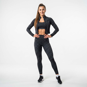 Soutien-gorge de sport pour femme à col en U, avec logo frontal, sans couture, simple, respirant, sur mesure, à maintien élevé, de haute qualité, très vendu, à prix abordable - Product Image 1