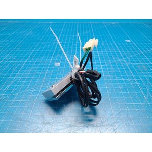 Bloc capteur/'actionneur Lam Research 678-046826-001, utilisé tel quel, pièces d'équipement semi-conducteur d'occasion - Product Image 2