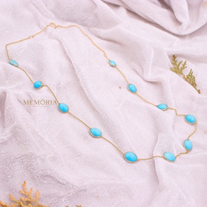 Collier de pierres précieuses de turquoise naturelle fait main Collier en or jaune 18 carats Bijoux de naissance de décembre pour elle - Product Image 2