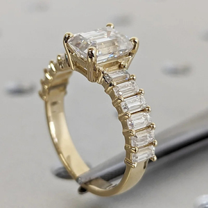 Anillos de boda de lujo estilo hip hop, oro de 14k, diamantes cultivados en laboratorio, corte esmeralda, anillos con logotipo personalizado, joyería brillante y ostentosa. - Product Image 6