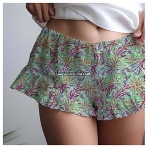 Shorts con volantes estampados a mano para mujer, ropa de verano, shorts de algodón con estampado a bloques, colección para chicas de playa, estilo baby doll - Product Image 6