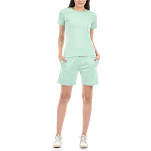 Conjunto de camiseta y pantalones cortos de punto elástico para mujer, diseño personalizado OEM/ODM, mezcla de algodón, hombros caídos, ajuste holgado, para gimnasio, yoga y jogging. - Product Image 1