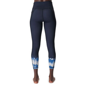 Leggings pour femmes tendance, respirants, à séchage rapide, multicolores, élastiques, style unique, à la mode, sublimation personnalisée OEM - Product Image 3