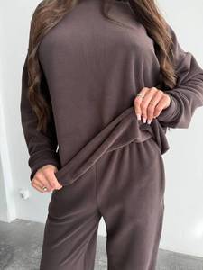 Ensemble de survêtement marron personnalisé pour femme – Sweat-shirt oversize et pantalon large assorti – Tenue de sport décontractée deux pièces – Vente en gros - Product Image 6